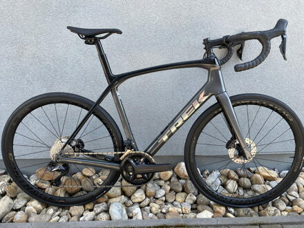 Trek Kolo Domane SLR P1 2022 černý